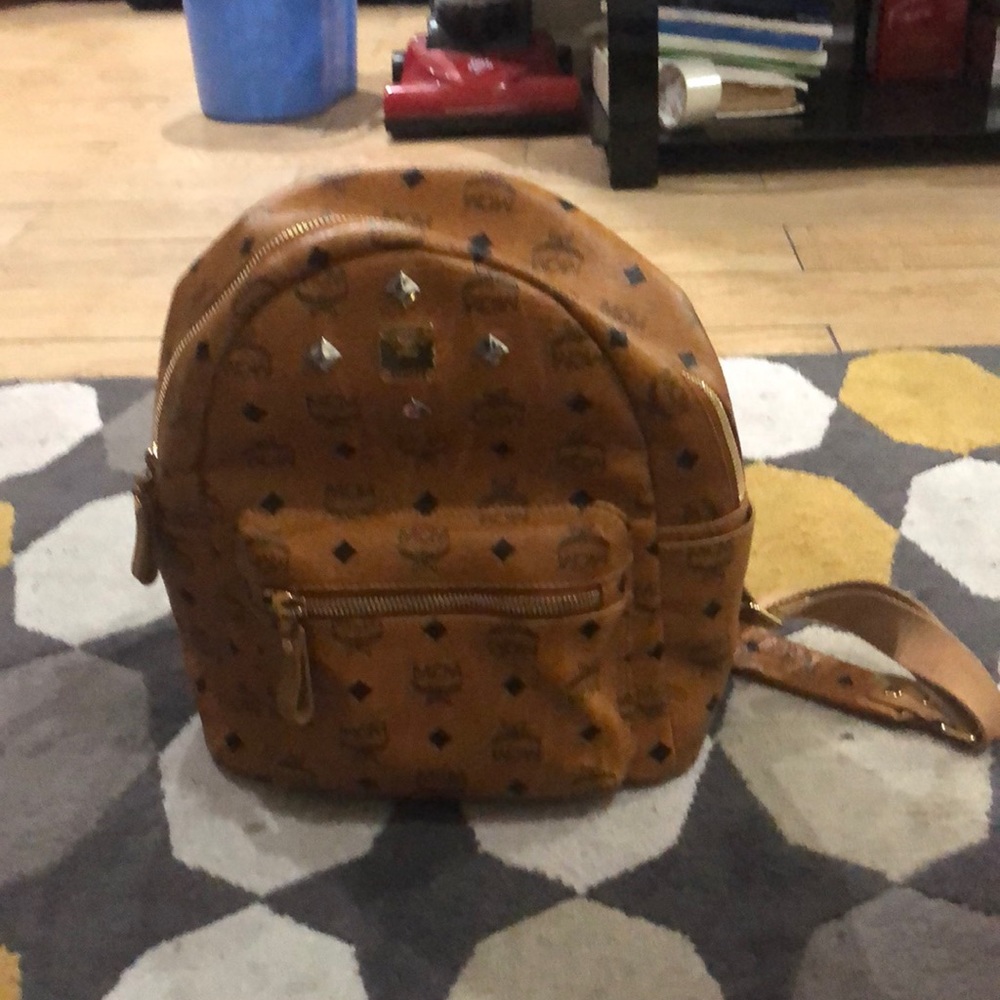 I am in am selling it for $400
